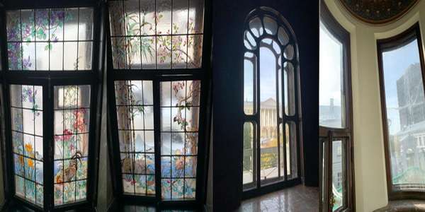 Окна в Доме Ушковой